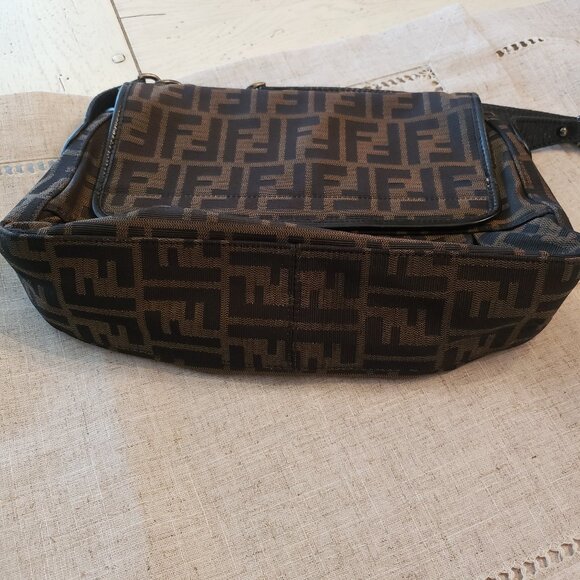 Authentic Fendi B Bis Zucca Canvas - Picture 4 of 14